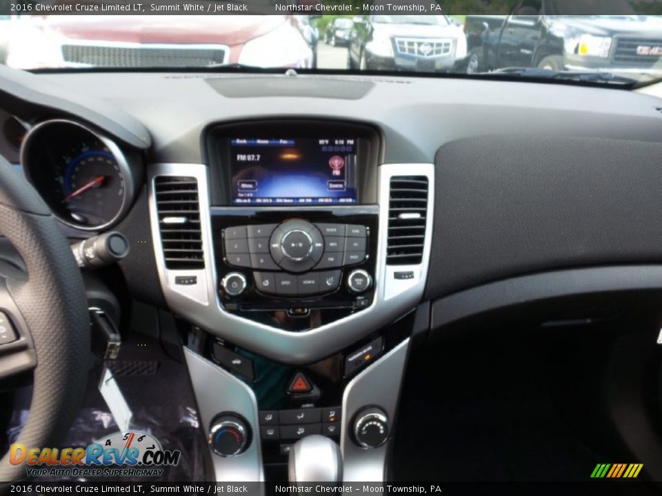 2016 Chevrolet Cruze Limited LT Summit White / Jet Black Photo #19