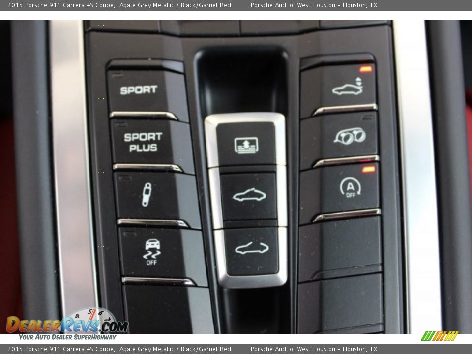 Controls of 2015 Porsche 911 Carrera 4S Coupe Photo #25