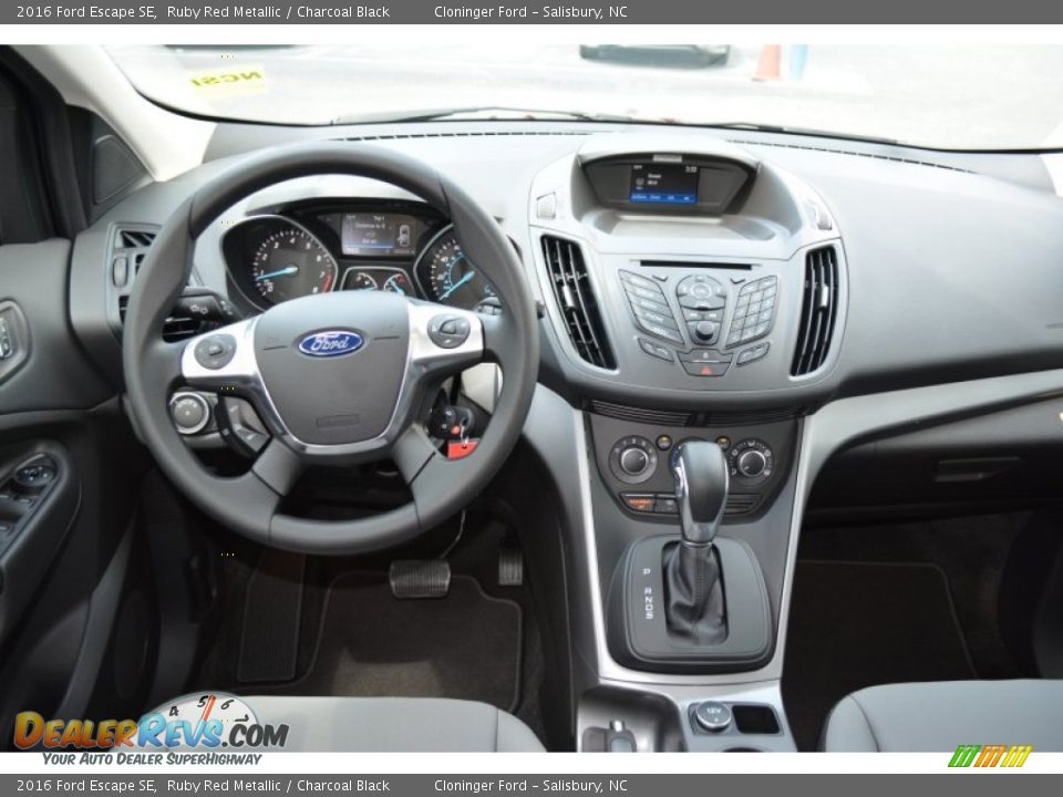 2016 Ford Escape SE Ruby Red Metallic / Charcoal Black Photo #8