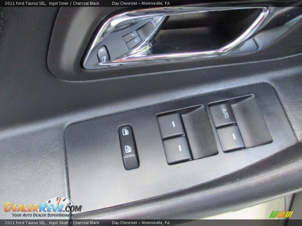 2011 Ford Taurus SEL Ingot Silver / Charcoal Black Photo #20