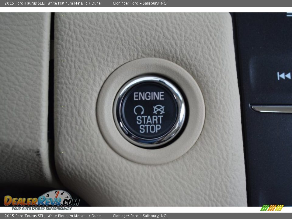 2015 Ford Taurus SEL White Platinum Metallic / Dune Photo #21