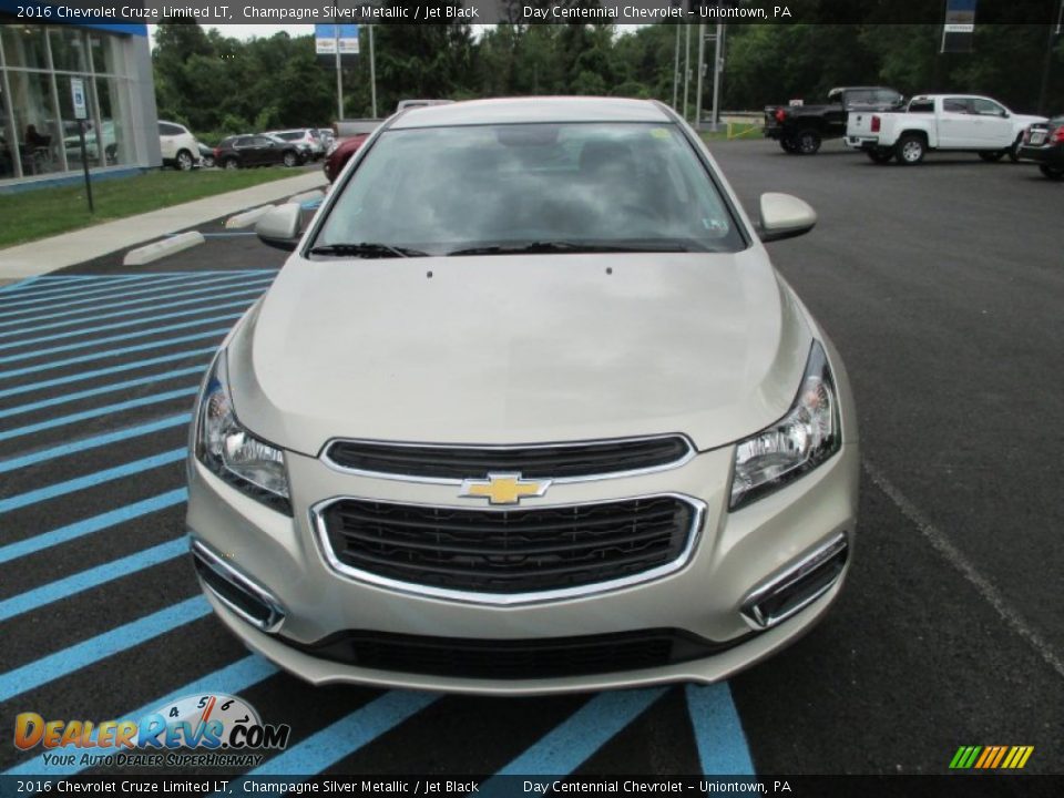 2016 Chevrolet Cruze Limited LT Champagne Silver Metallic / Jet Black Photo #9