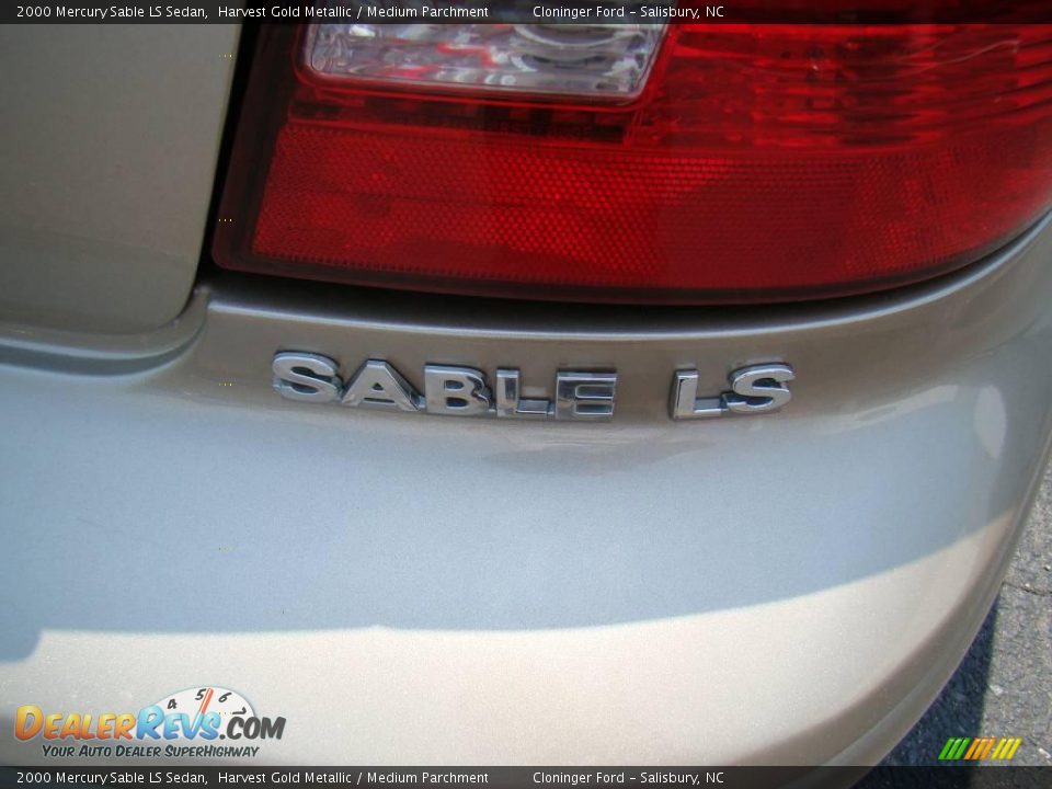 2000 Mercury Sable LS Sedan Harvest Gold Metallic / Medium Parchment Photo #10