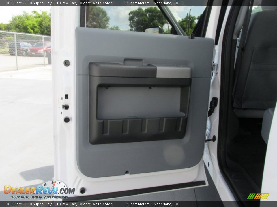 2016 Ford F250 Super Duty XLT Crew Cab Oxford White / Steel Photo #18