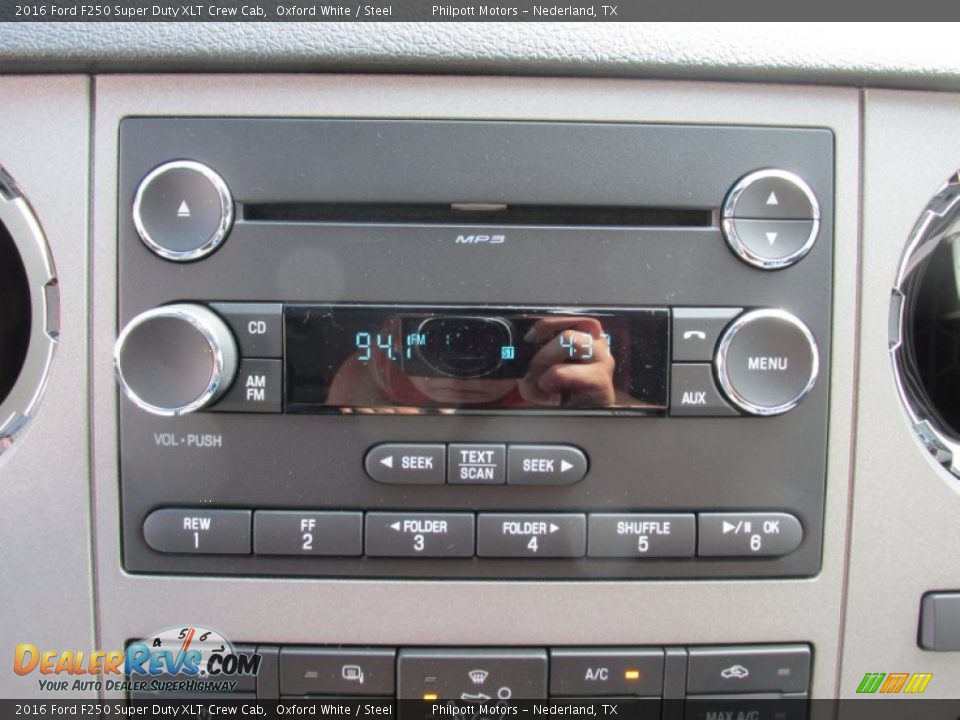 2016 Ford F250 Super Duty XLT Crew Cab Oxford White / Steel Photo #26