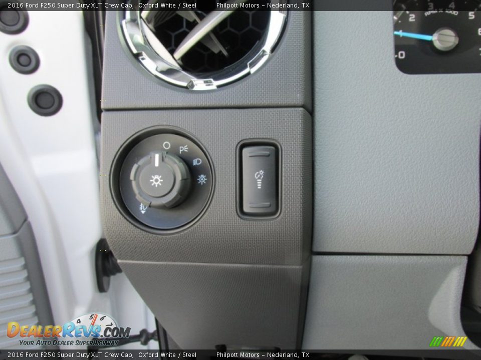 2016 Ford F250 Super Duty XLT Crew Cab Oxford White / Steel Photo #33