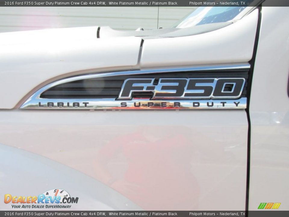 2016 Ford F350 Super Duty Platinum Crew Cab 4x4 DRW White Platinum Metallic / Platinum Black Photo #14