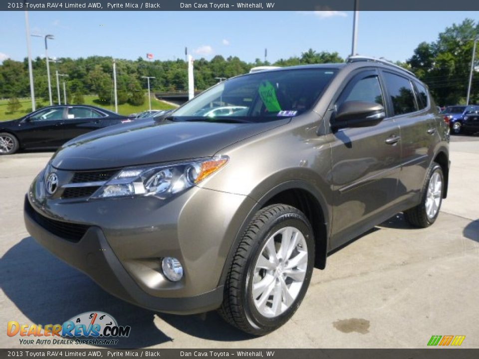 Front 3/4 View of 2013 Toyota RAV4 Limited AWD Photo #7