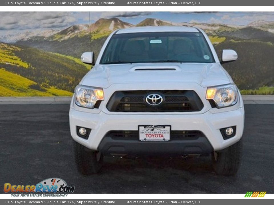 2015 Toyota Tacoma V6 Double Cab 4x4 Super White / Graphite Photo #2