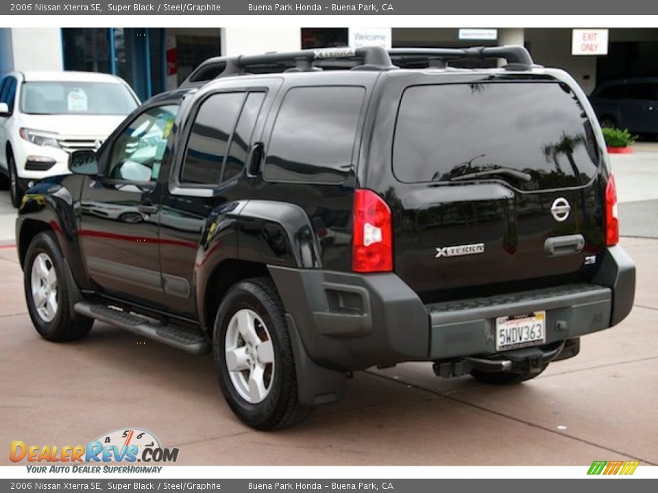 2006 Nissan Xterra SE Super Black / Steel/Graphite Photo #2