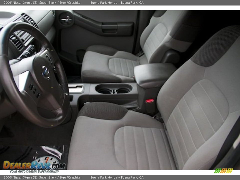 2006 Nissan Xterra SE Super Black / Steel/Graphite Photo #3
