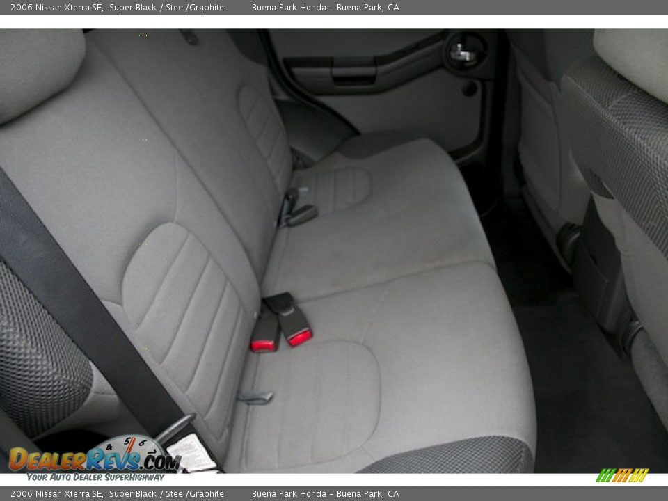 2006 Nissan Xterra SE Super Black / Steel/Graphite Photo #17