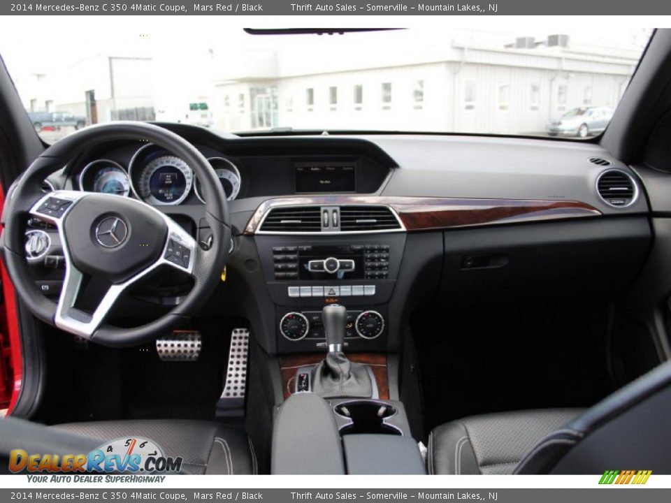 Dashboard of 2014 Mercedes-Benz C 350 4Matic Coupe Photo #30