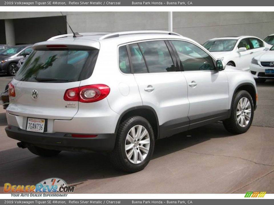 2009 Volkswagen Tiguan SE 4Motion Reflex Silver Metallic / Charcoal Photo #11