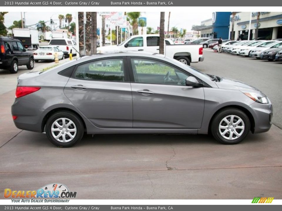 2013 Hyundai Accent GLS 4 Door Cyclone Gray / Gray Photo #12