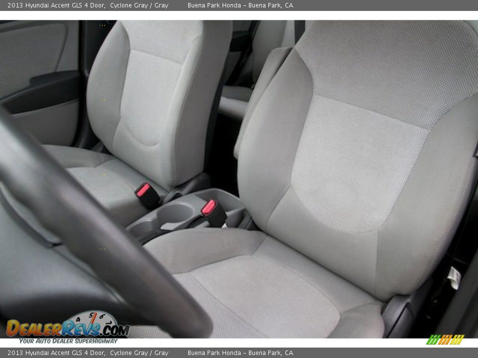 2013 Hyundai Accent GLS 4 Door Cyclone Gray / Gray Photo #14