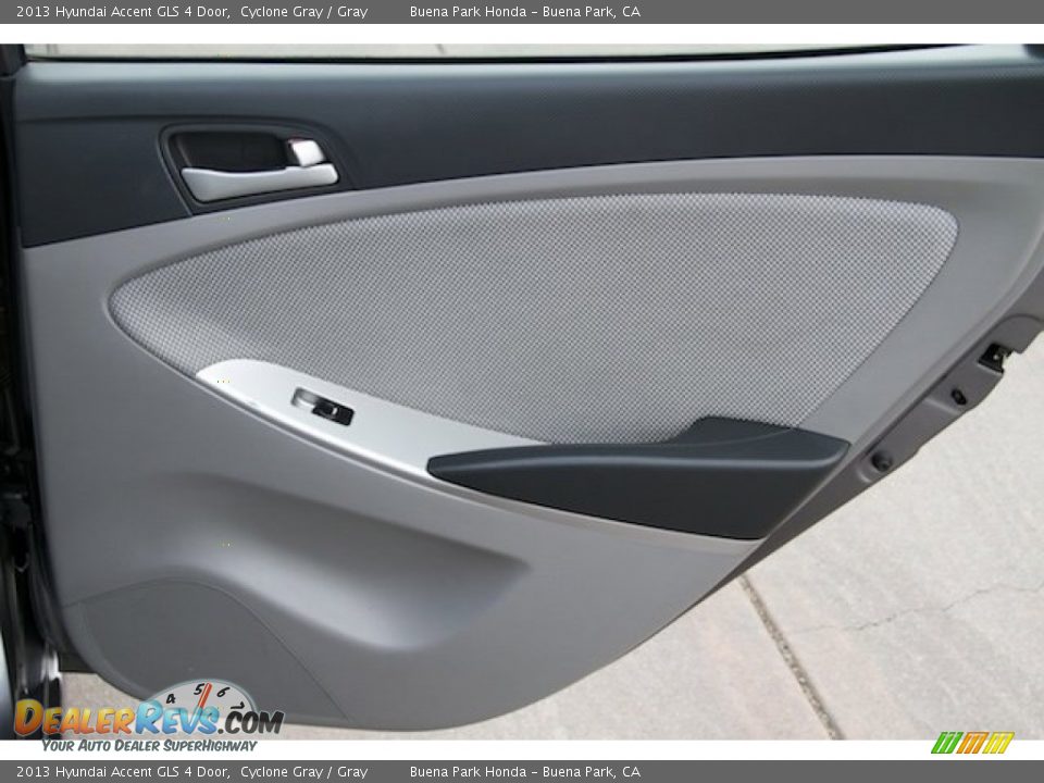 2013 Hyundai Accent GLS 4 Door Cyclone Gray / Gray Photo #23