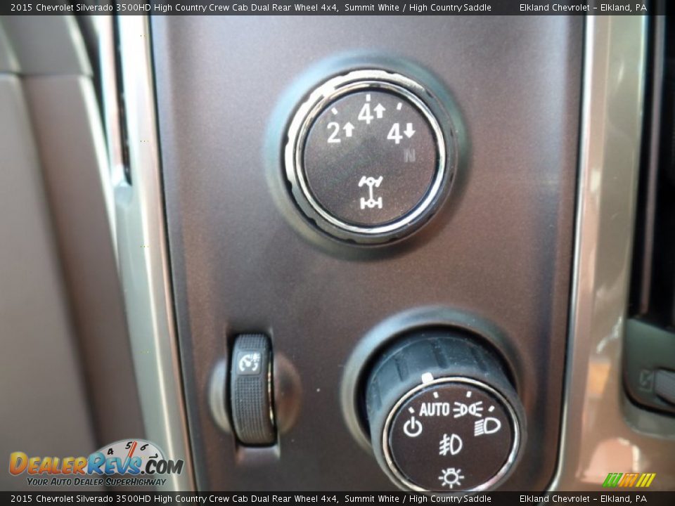 2015 Chevrolet Silverado 3500HD High Country Crew Cab Dual Rear Wheel 4x4 Summit White / High Country Saddle Photo #29