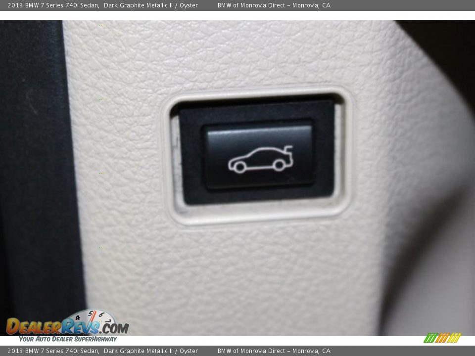 2013 BMW 7 Series 740i Sedan Dark Graphite Metallic II / Oyster Photo #18
