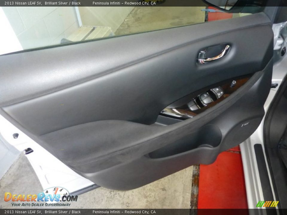 2013 Nissan LEAF SV Brilliant Silver / Black Photo #19