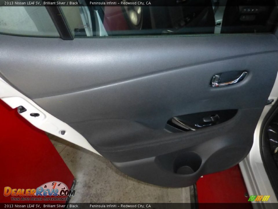 2013 Nissan LEAF SV Brilliant Silver / Black Photo #21