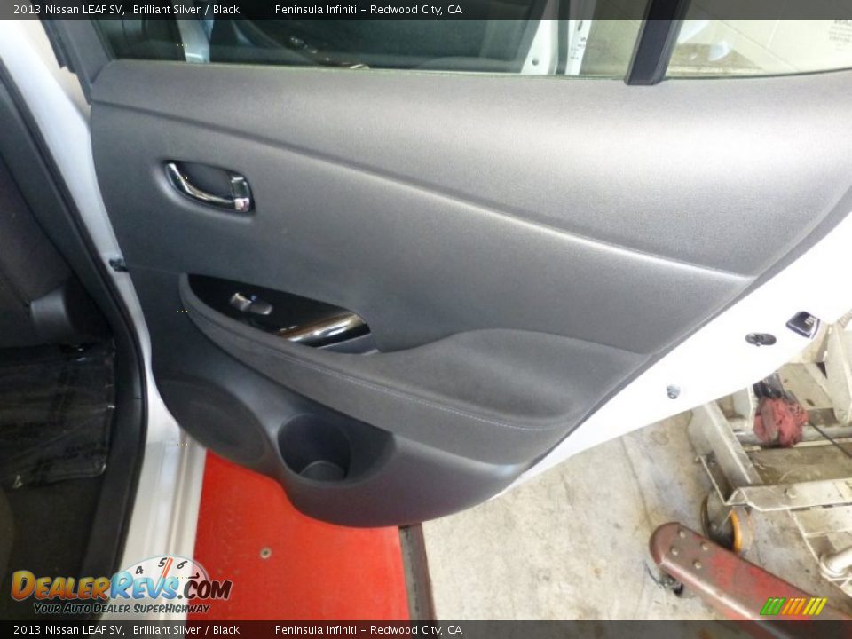 2013 Nissan LEAF SV Brilliant Silver / Black Photo #23