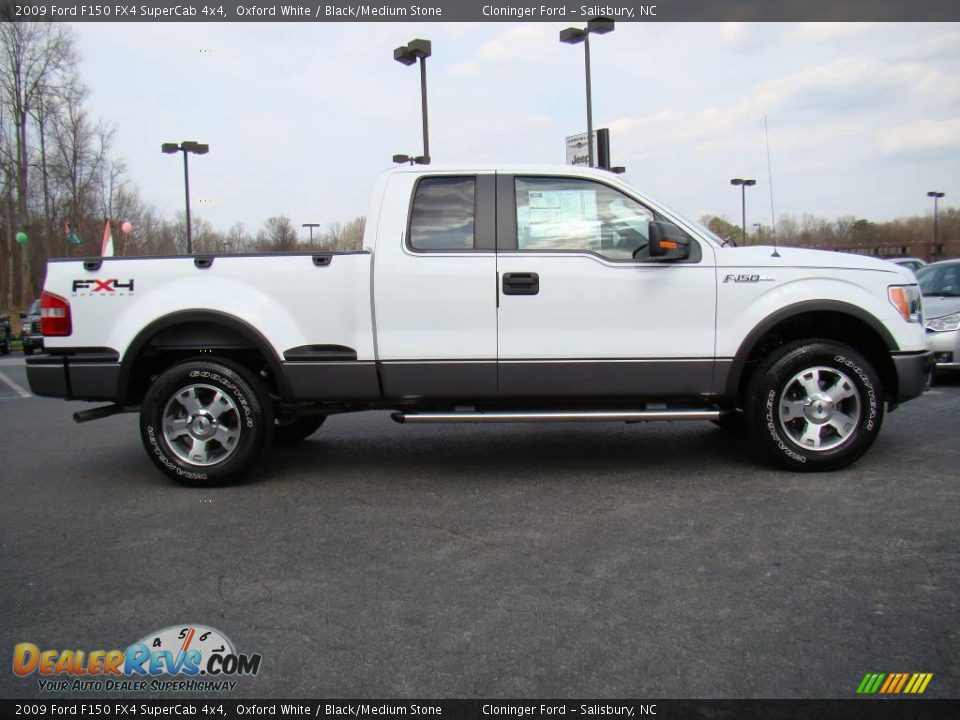 2009 Ford F150 FX4 SuperCab 4x4 Oxford White / Black/Medium Stone Photo #2