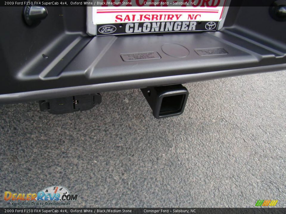 2009 Ford F150 FX4 SuperCab 4x4 Oxford White / Black/Medium Stone Photo #17