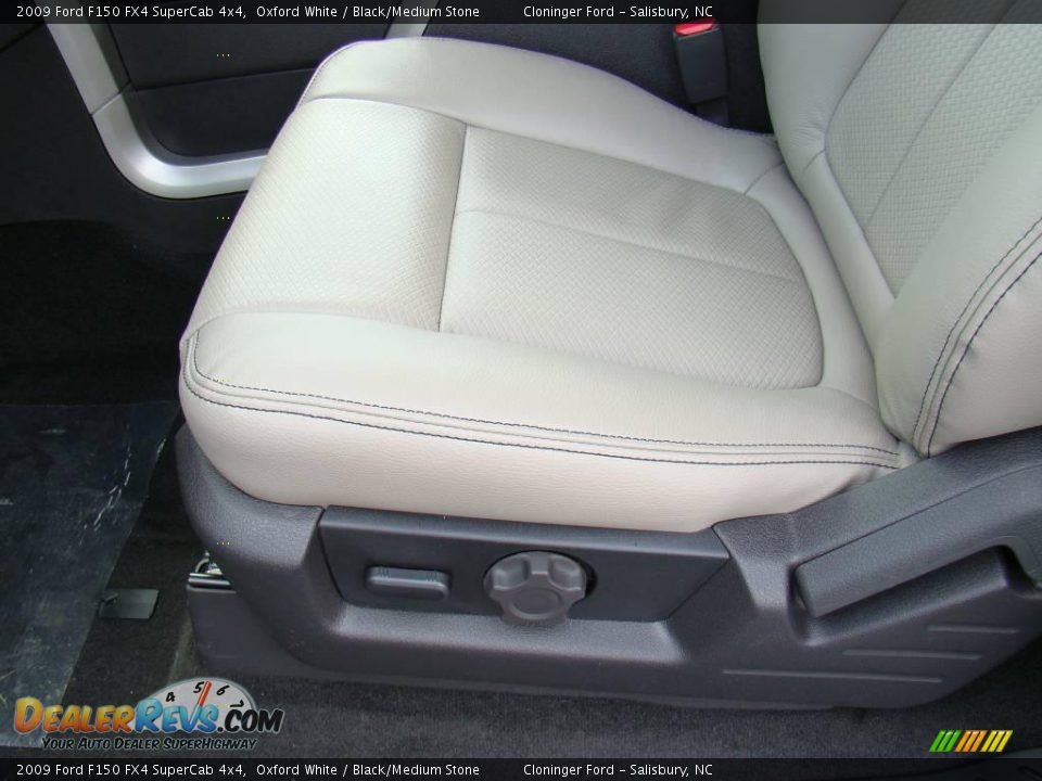 2009 Ford F150 FX4 SuperCab 4x4 Oxford White / Black/Medium Stone Photo #20