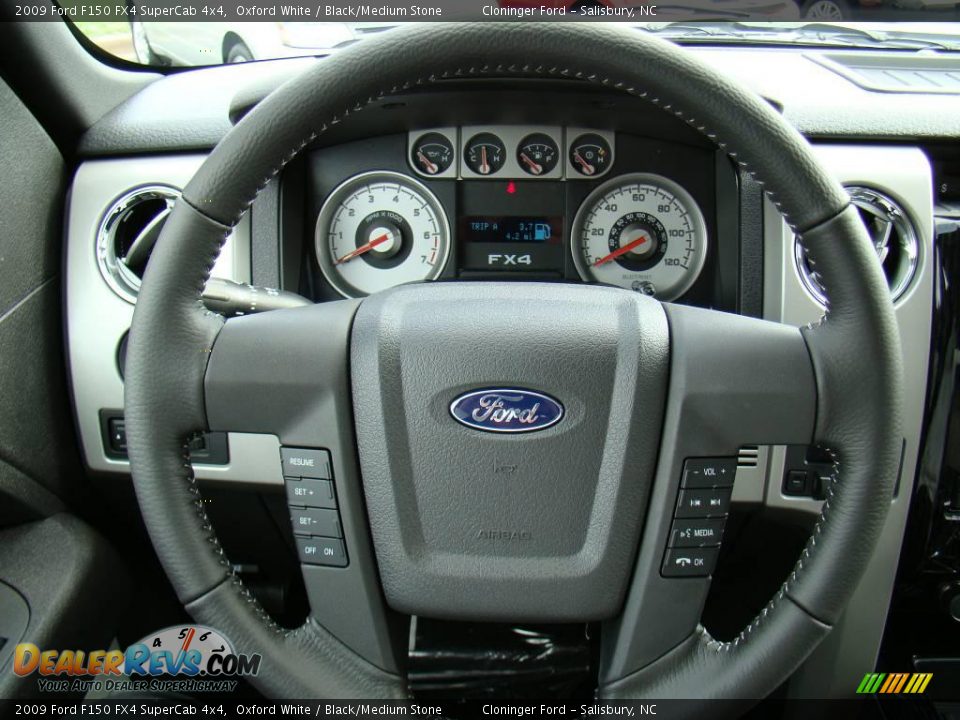 2009 Ford F150 FX4 SuperCab 4x4 Oxford White / Black/Medium Stone Photo #22