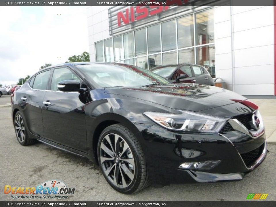 Front 3/4 View of 2016 Nissan Maxima SR Photo #1