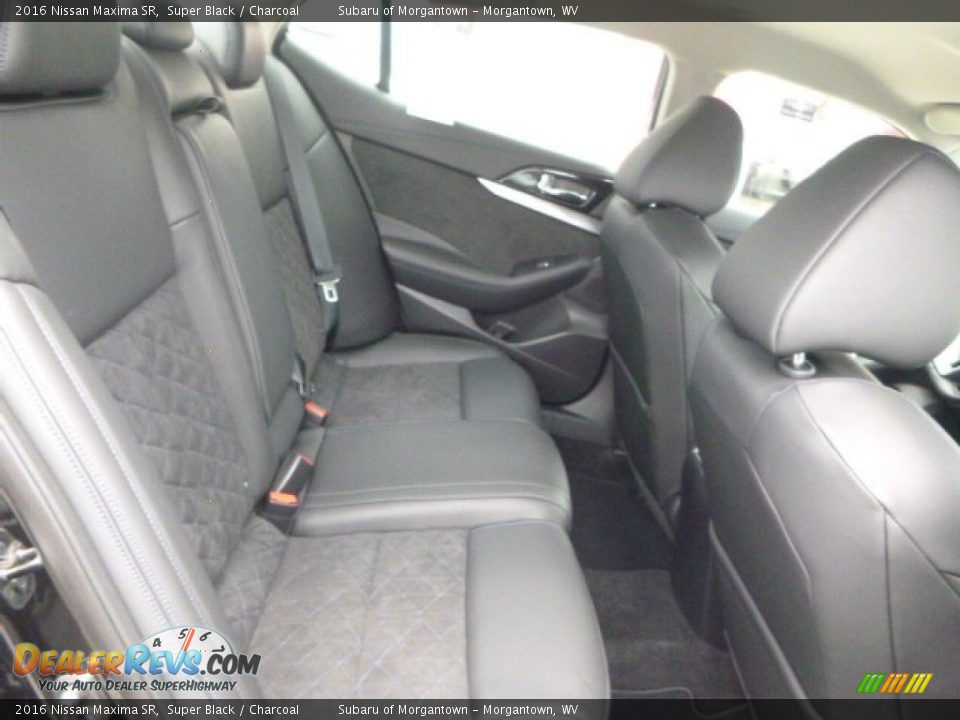 Rear Seat of 2016 Nissan Maxima SR Photo #10