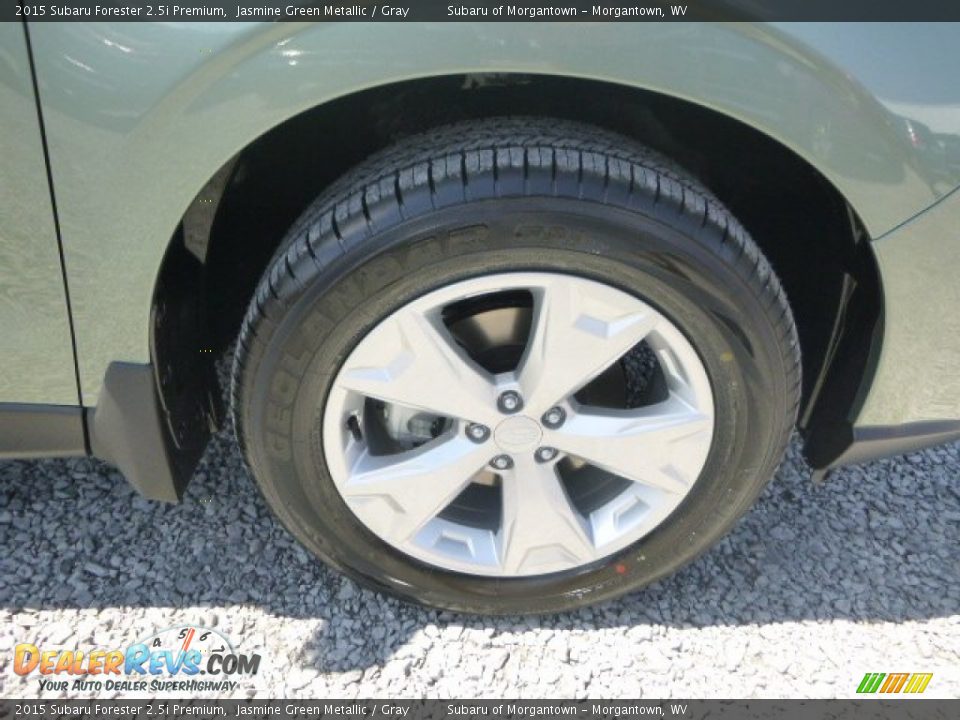 2015 Subaru Forester 2.5i Premium Jasmine Green Metallic / Gray Photo #2