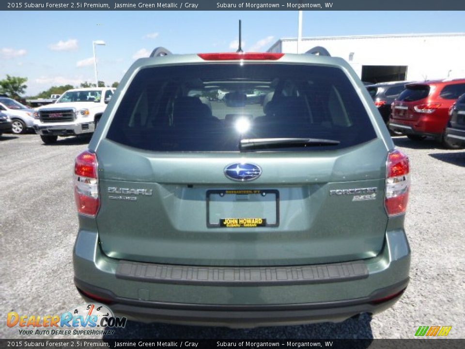 2015 Subaru Forester 2.5i Premium Jasmine Green Metallic / Gray Photo #5