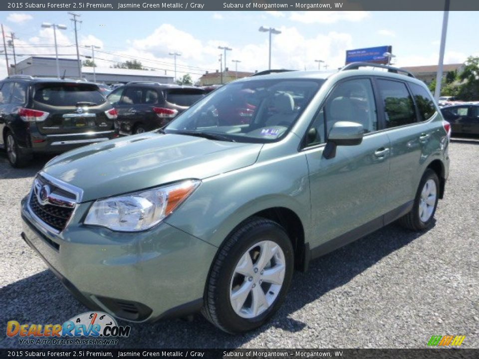 2015 Subaru Forester 2.5i Premium Jasmine Green Metallic / Gray Photo #8