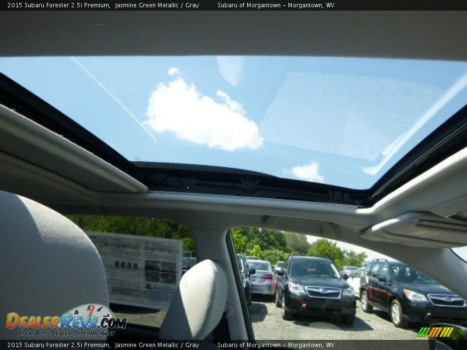 2015 Subaru Forester 2.5i Premium Jasmine Green Metallic / Gray Photo #10