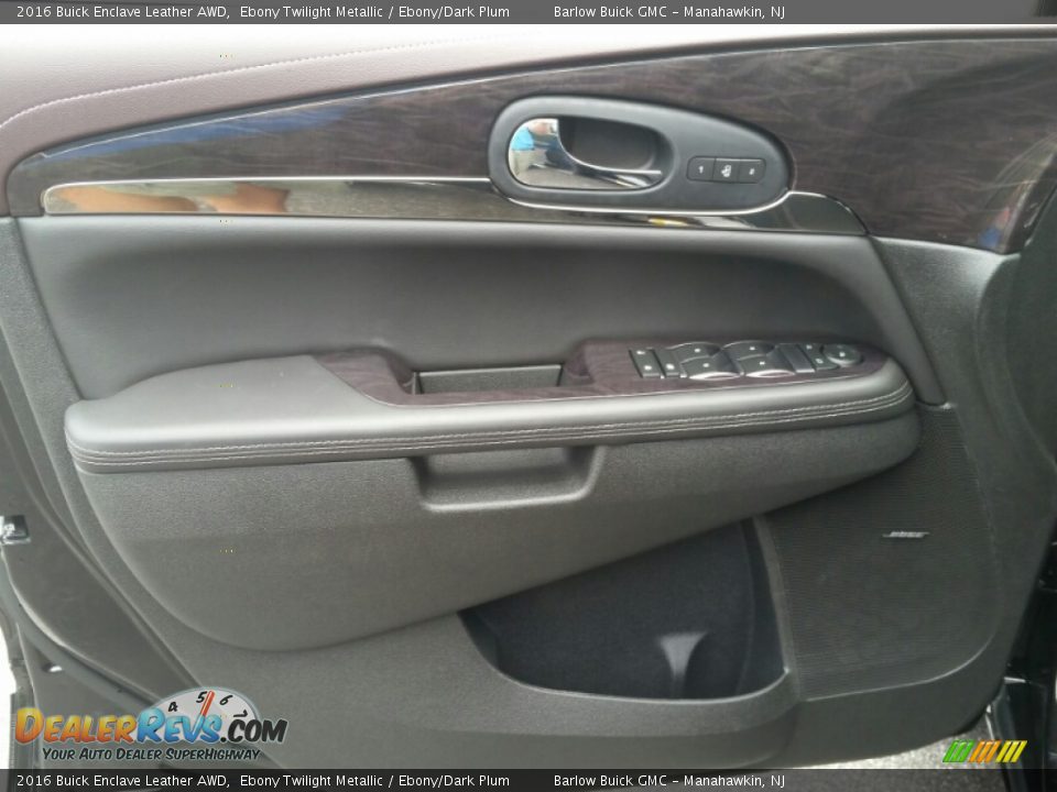 Door Panel of 2016 Buick Enclave Leather AWD Photo #7