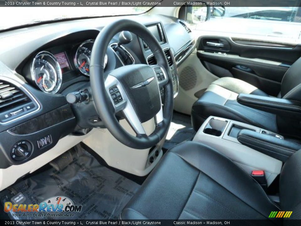 2013 Chrysler Town & Country Touring - L Crystal Blue Pearl / Black/Light Graystone Photo #3