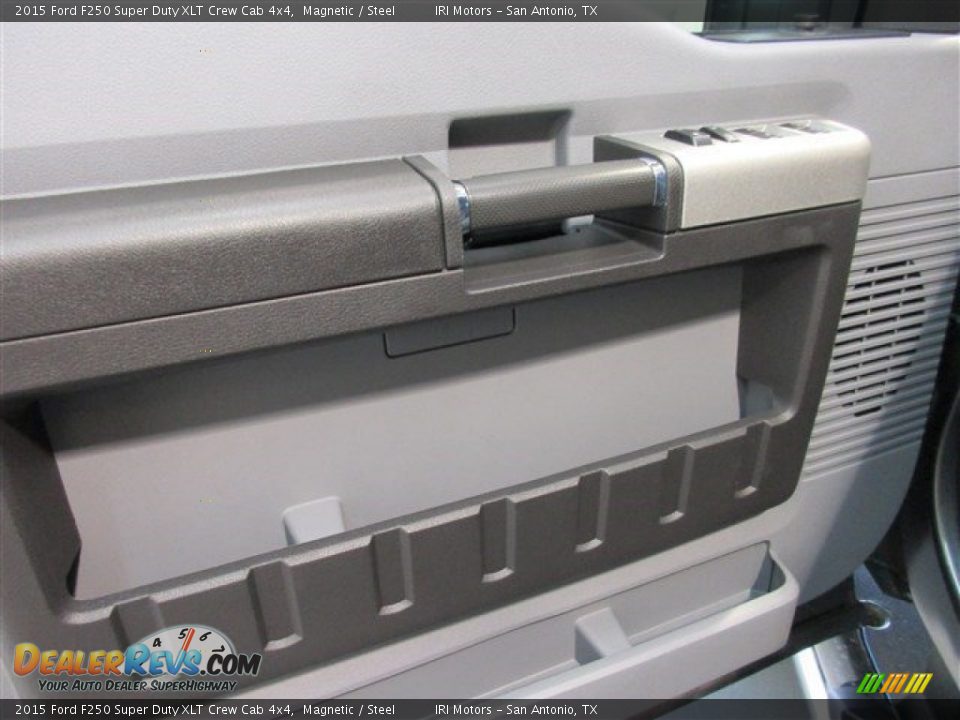 2015 Ford F250 Super Duty XLT Crew Cab 4x4 Magnetic / Steel Photo #13