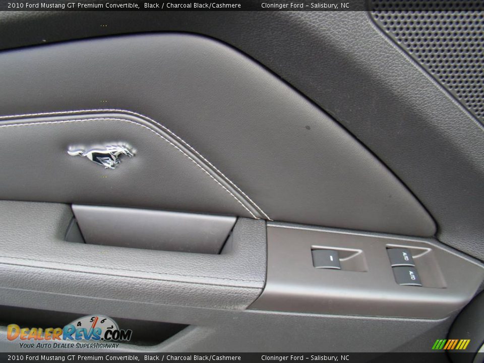 2010 Ford Mustang GT Premium Convertible Black / Charcoal Black/Cashmere Photo #20