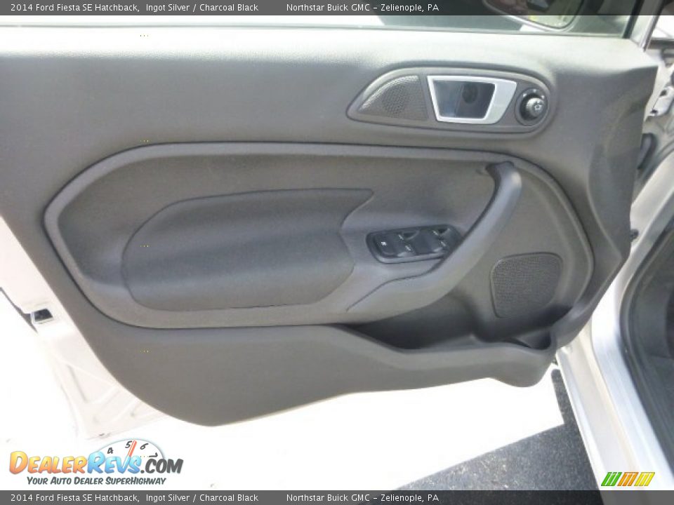 2014 Ford Fiesta SE Hatchback Ingot Silver / Charcoal Black Photo #14
