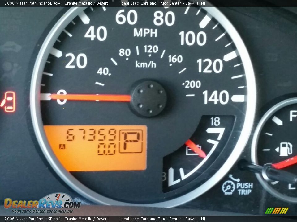 2006 Nissan Pathfinder SE 4x4 Granite Metallic / Desert Photo #16