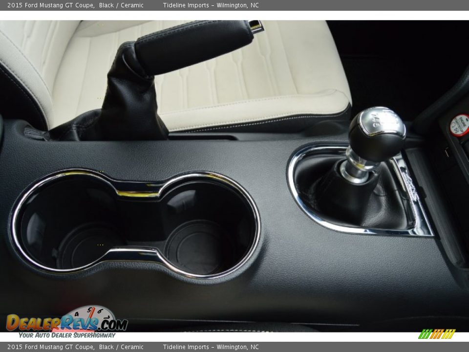 2015 Ford Mustang GT Coupe Shifter Photo #18
