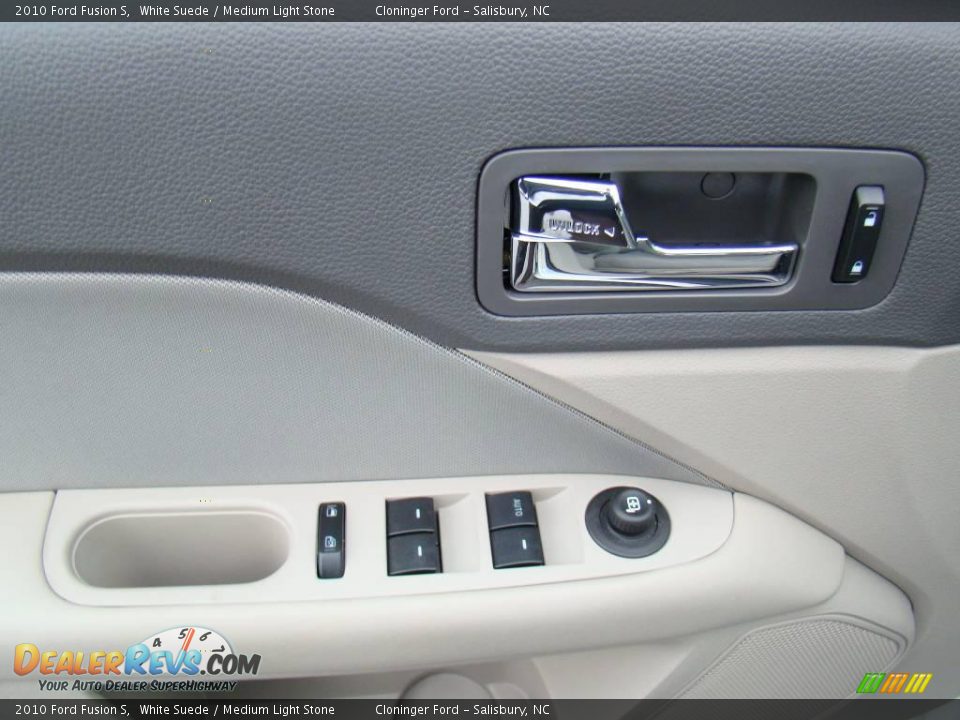 2010 Ford Fusion S White Suede / Medium Light Stone Photo #18