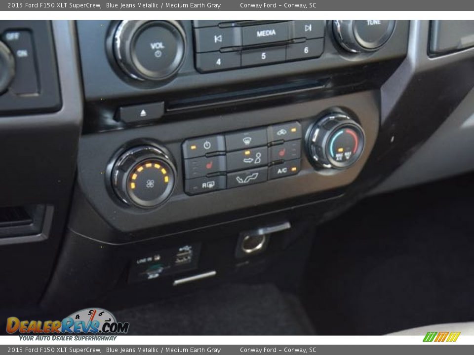 2015 Ford F150 XLT SuperCrew Blue Jeans Metallic / Medium Earth Gray Photo #27