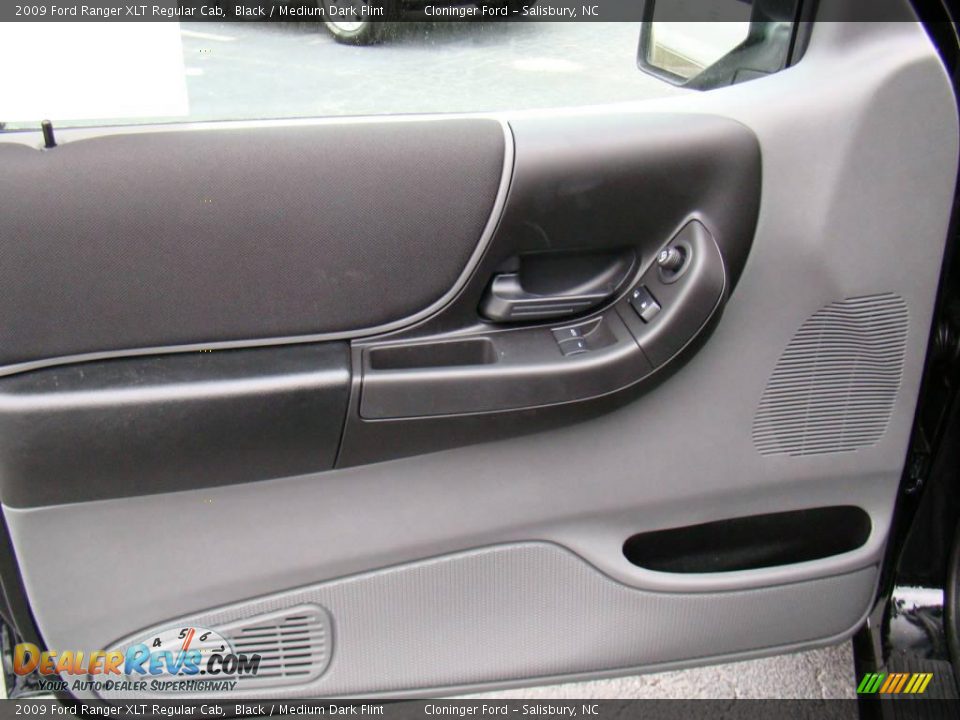 2009 Ford Ranger XLT Regular Cab Black / Medium Dark Flint Photo #14