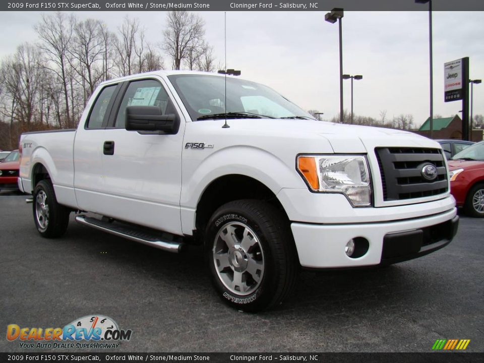 2009 Ford F150 STX SuperCab Oxford White / Stone/Medium Stone Photo #1
