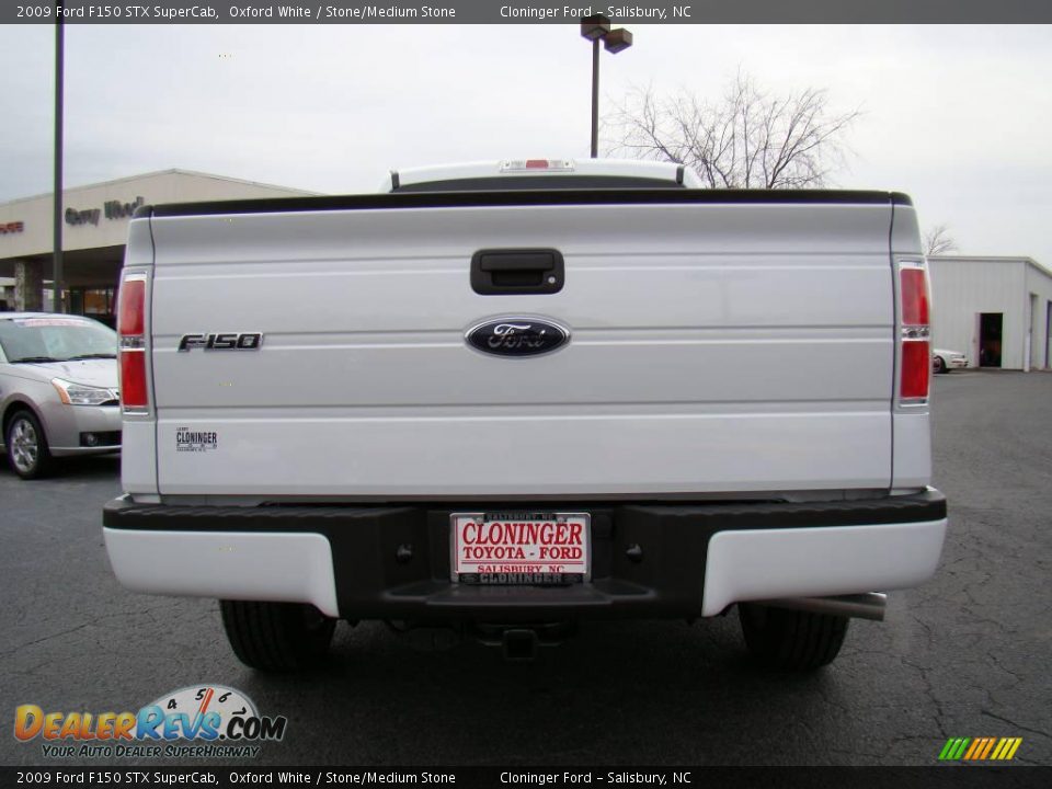 2009 Ford F150 STX SuperCab Oxford White / Stone/Medium Stone Photo #4