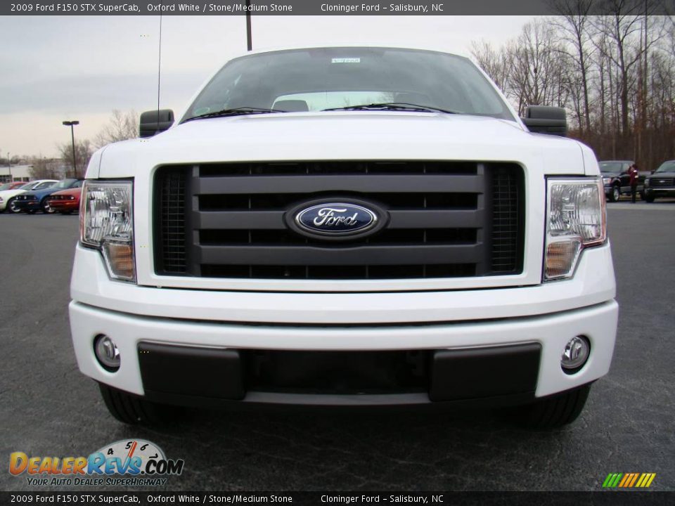 2009 Ford F150 STX SuperCab Oxford White / Stone/Medium Stone Photo #7