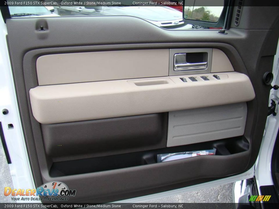 2009 Ford F150 STX SuperCab Oxford White / Stone/Medium Stone Photo #18